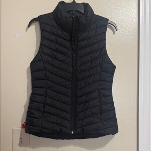 Old Navy Active Black Water-Resistant Vest
